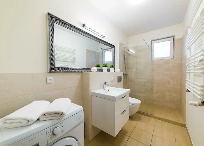 Sadowa 5 Min Old Town Parking Apartmán *