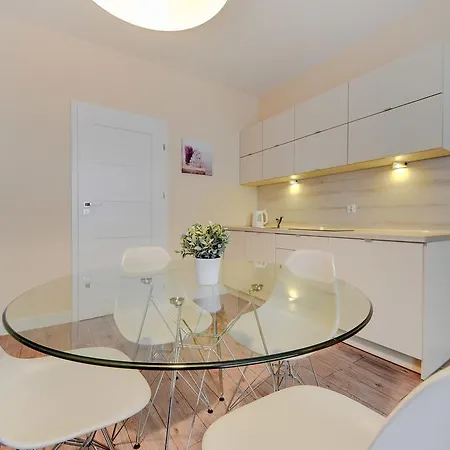 Sadowa 5 Min Old Town Parking *