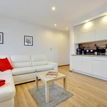 Sadowa 5 Min Old Town Parking *