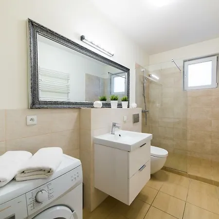 Sadowa 5 Min Old Town Parking Апартаменты *